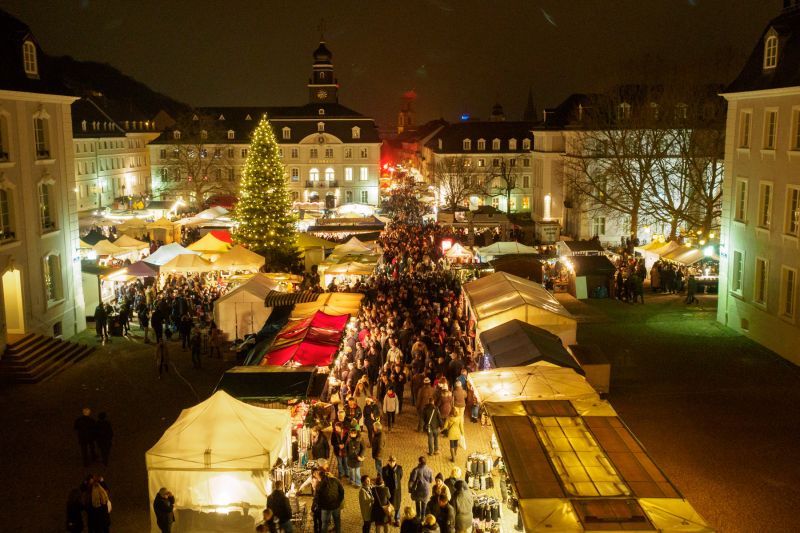 Christmas Market at Saarbrücker Schloss